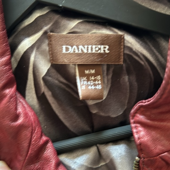 Red leather Daniel short jacket - Picture 9 of 10